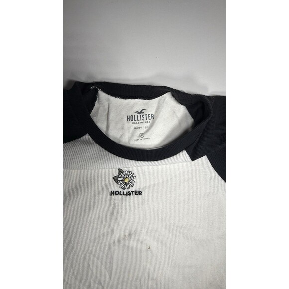 Hollister Raglan Short Sleeve Baby Tee Juniors Large White Black Crew Neck Crop - Picture 3 of 5